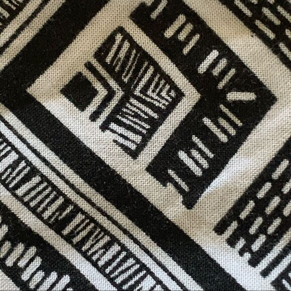 Divided Geometric Pattern Tank Top – Size 8 - Picture 5 of 7